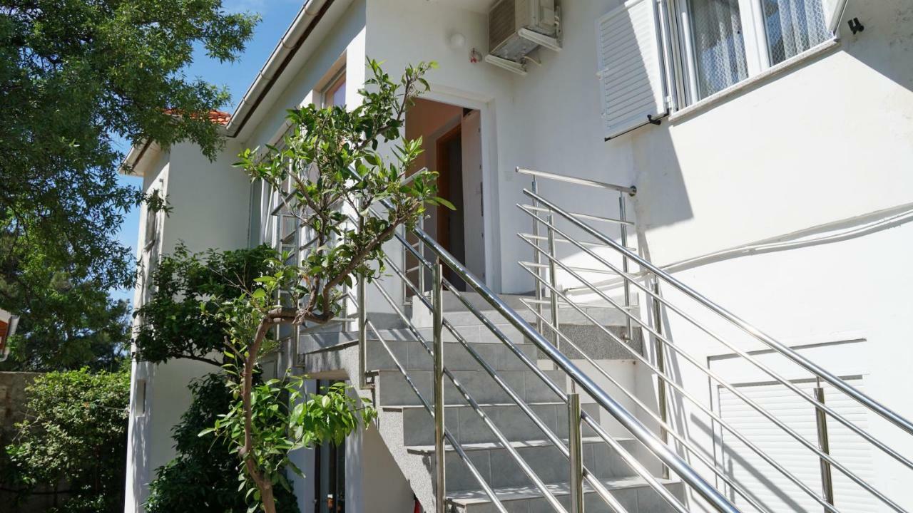 ווינייראץ Apartment Ana מראה חיצוני תמונה