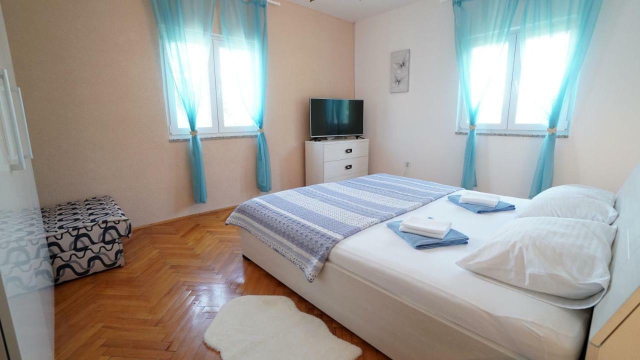 ווינייראץ Apartment Ana מראה חיצוני תמונה
